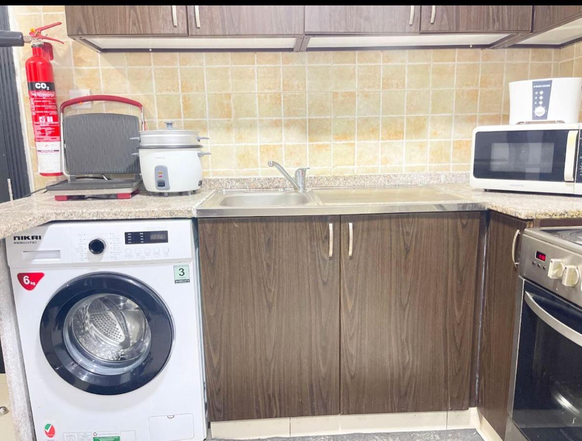 Private Gorgeous Room With Marina View With Shared Kitchen In Shared Apartment ดูไบ ภายนอก รูปภาพ