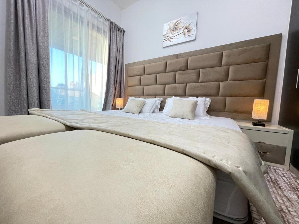 Private Gorgeous Room With Marina View With Shared Kitchen In Shared Apartment ดูไบ ภายนอก รูปภาพ