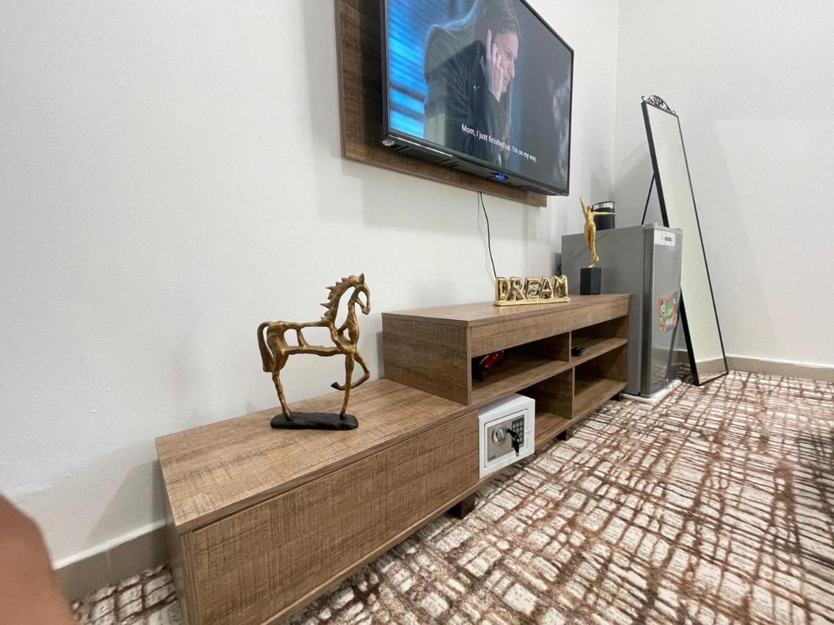 Private Gorgeous Room With Marina View With Shared Kitchen In Shared Apartment ดูไบ ภายนอก รูปภาพ