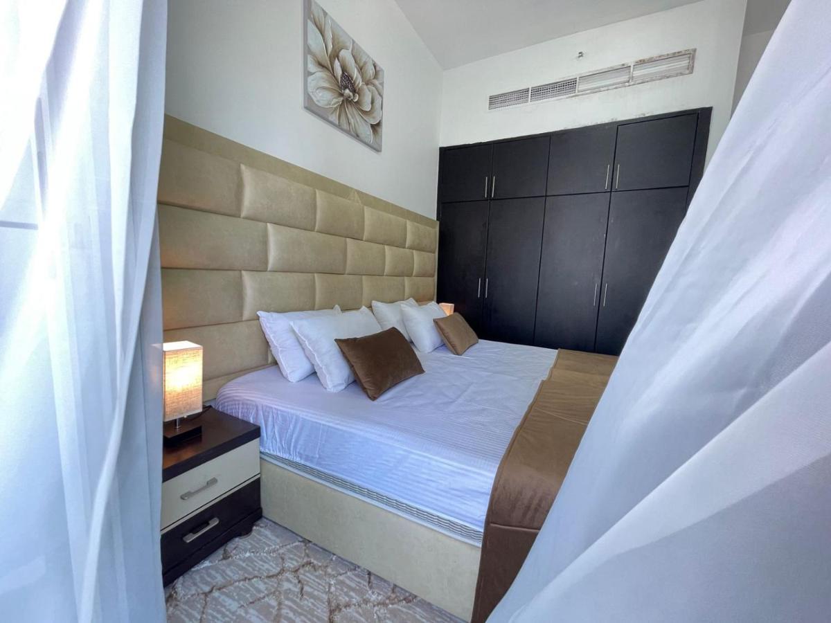 Private Gorgeous Room With Marina View With Shared Kitchen In Shared Apartment ดูไบ ภายนอก รูปภาพ