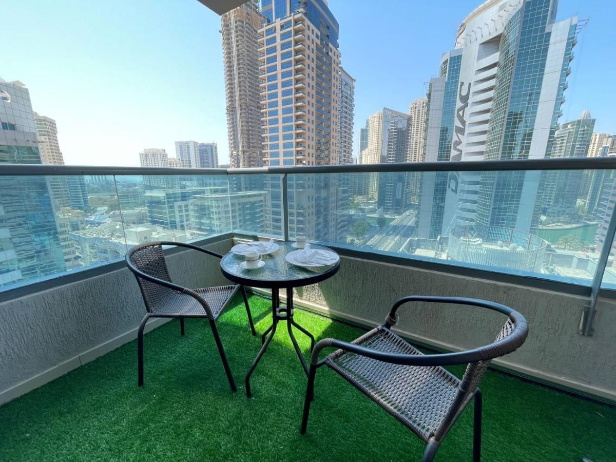 Private Gorgeous Room With Marina View With Shared Kitchen In Shared Apartment ดูไบ ภายนอก รูปภาพ