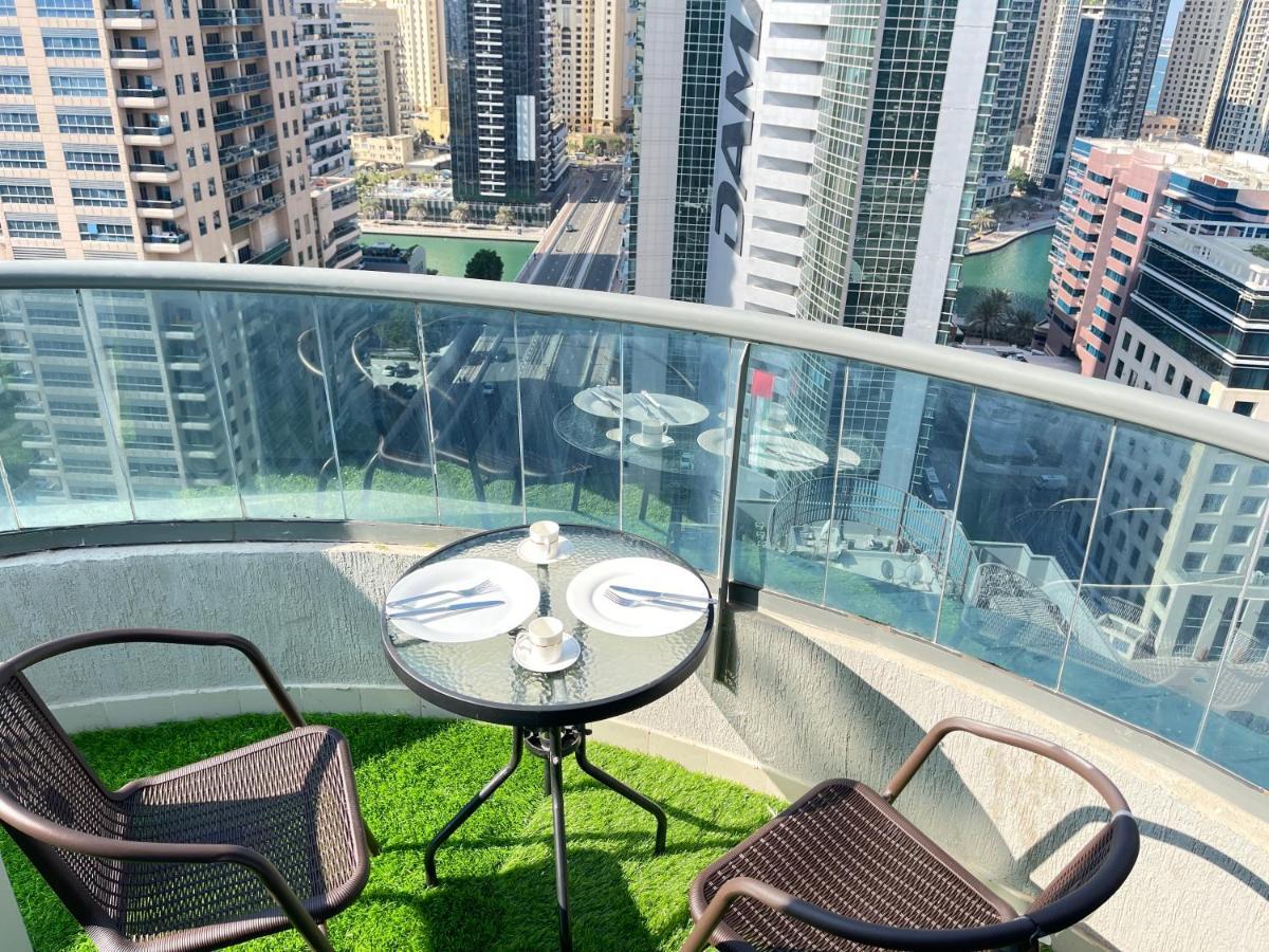 Private Gorgeous Room With Marina View With Shared Kitchen In Shared Apartment ดูไบ ภายนอก รูปภาพ