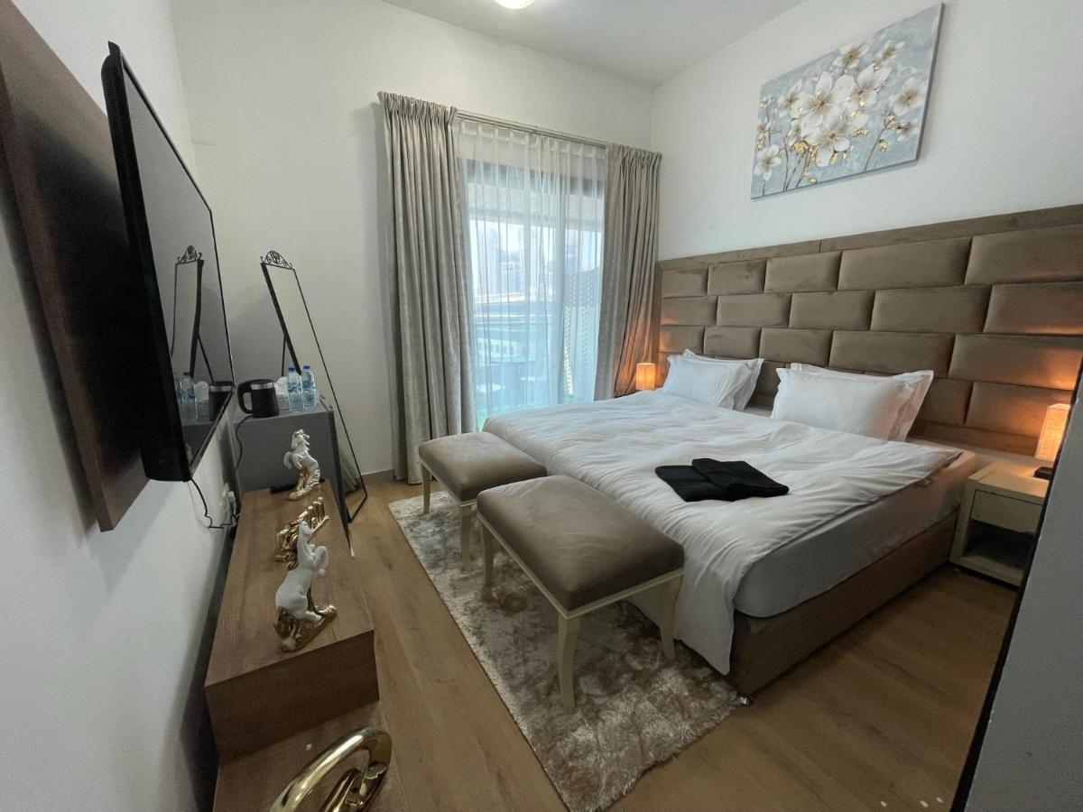 Private Gorgeous Room With Marina View With Shared Kitchen In Shared Apartment ดูไบ ภายนอก รูปภาพ