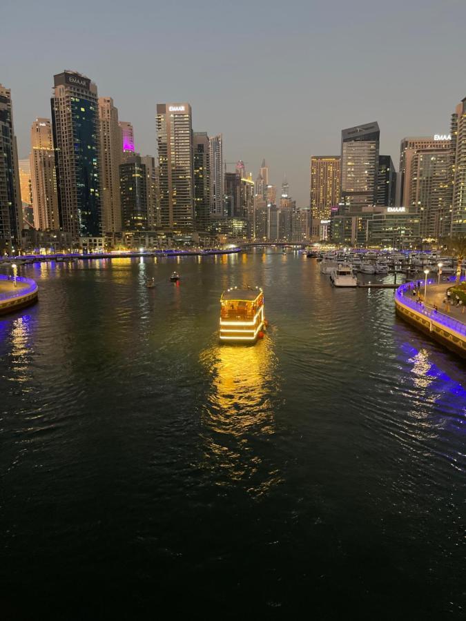 Private Gorgeous Room With Marina View With Shared Kitchen In Shared Apartment ดูไบ ภายนอก รูปภาพ